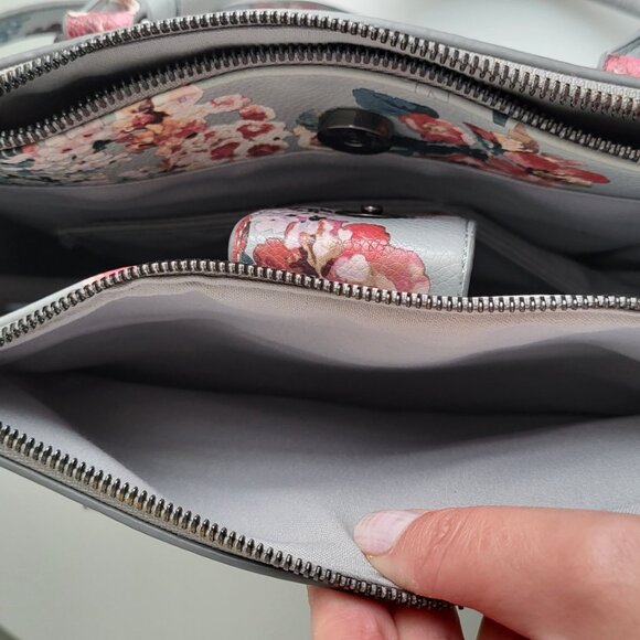 Céline Dion Floral Satchel Bag • Grey Leather • Crossbody/Top Handle - Picture 8 of 11